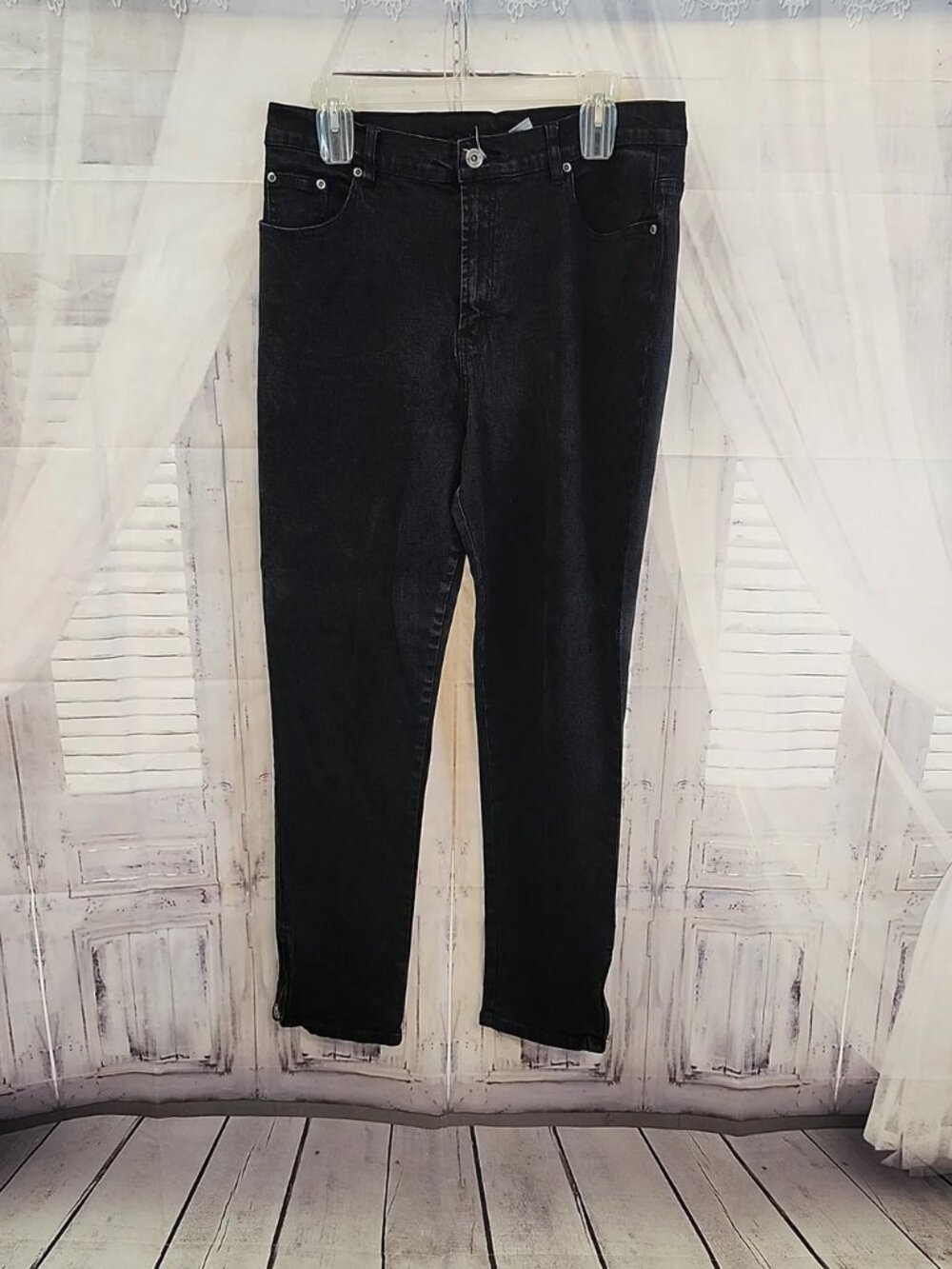 DG2 By Diane Gilman Zipper Ankle Jeans